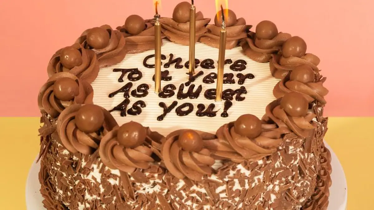 Cake Box – eggless cake shop in Southampton town centre
